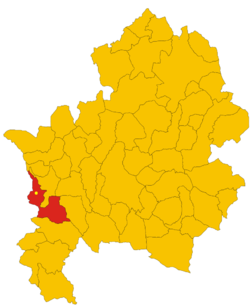 Cerasuolo (žlutá tečka) zobrazené v obci Filignano (tmavě červená) a v provincii Isernia