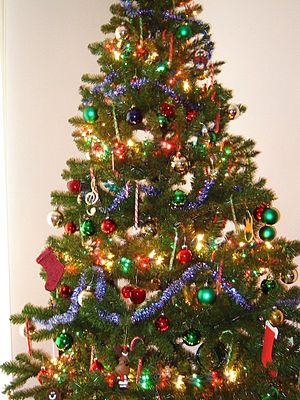 Árbol De Navidad: Historia, Elementos decorativos del árbol de Navidad, Significado religioso
