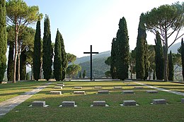 Cimitirul Militar Germanic Cassino 2010-de-RaBoe-52.jpg