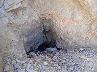 A Csákvári kőfejtő barlangja belseje