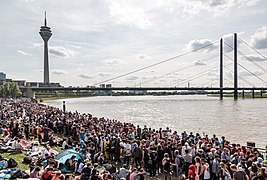 Düsseldorf, Rheinpromenade, Japantag 2016 -- 2016 -- 2581.jpg