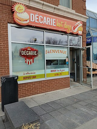 <span class="mw-page-title-main">Décarie Hot Dogs</span> Hot dog restaurant in Montreal, Quebec, Canada