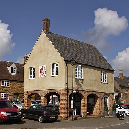 Deddington TownHall SE