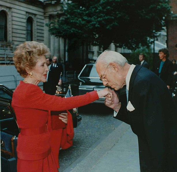 File:Denis Thatcher Nancy Reagan 1988.jpg