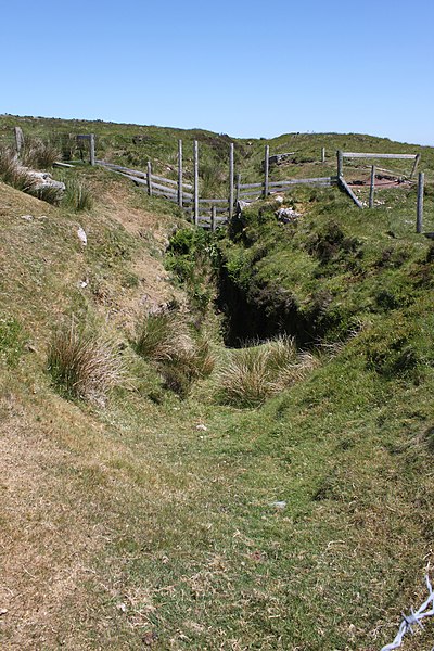 File:Disused Mine, Water Hill (geograph 1929340).jpg