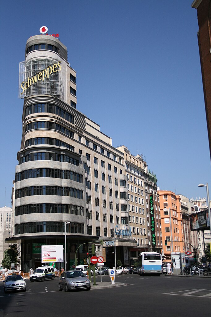 682px-Edificio_Carri%C3%B3n-Schweppes.jpg