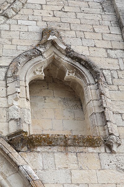 File:Extérieur de la collégiale de Montpezat-de-Quercy (82) - 06.jpg