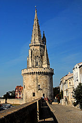 Tour de la Lanterne von NO, Wehrmauer