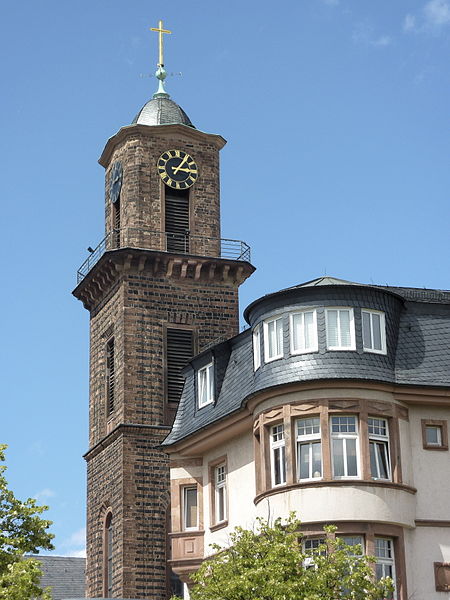 File:FFM Bockenheim Jakobskirche Turm.jpg