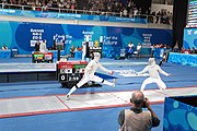 Deutsch: Fechten bei den Olympischen Jugend-Sommerspielen 2018: Tag 1, 7. Oktober 2018, Jungen, Säbel, Viertelfinale - Hibiki Kato (JPN) - Hyun Jun (KOR) 12:15 English: Fencing at the 2018 Summer Youth Olympics at 7 October 2018 – Boys' sabre Quarterfinals – Hibiki Kato (JPN) Vs Hyun Jun (KOR) 12:15