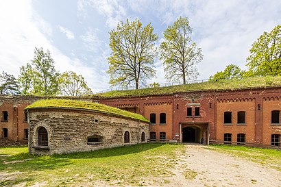 So kommt man zu Fort Hahneberg mit den Öffentlichen - Mehr zum Ort Hier