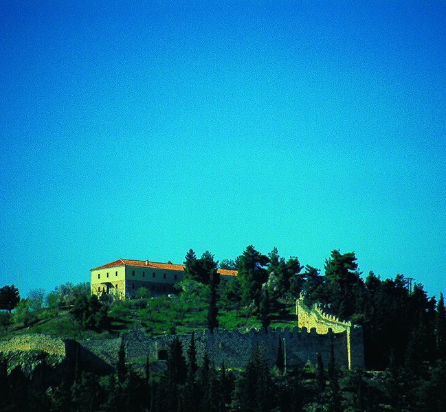 File:Fortress of Lamia.jpg