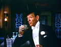 פרד אסטר לבוש בעניבה לבנה בסרט "חתונה מלכותית" 1951