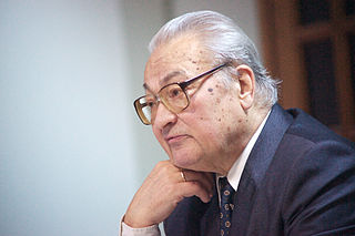 <span class="mw-page-title-main">Hienadz Buraukin</span> Belarusian poet, journalist, and diplomat (1936–2014)