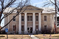 Glasscock County Courthouse Garden City Texas.jpg