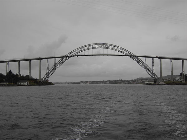 Karmsundbridge links Karmøy island to the mainland