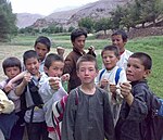 Hazara skolpojkar i Afghanistan.