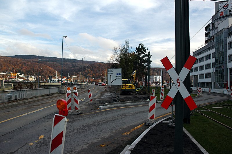 File:Heidelberg - Czernyring mit neu Rasengleis - 2018-12-01 16-20-16.jpg