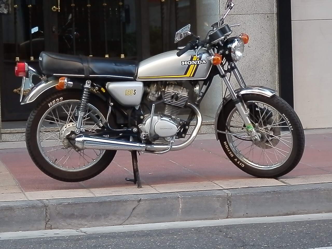 File:Honda CB 500 01.jpg - Wikimedia Commons