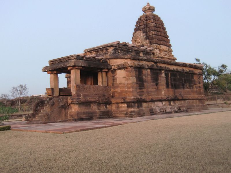 File:Hucchimalli temple Aihole.jpg