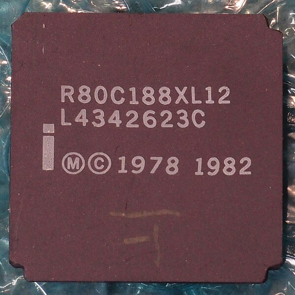 File:Intel R80C188XL12 (16267515848).jpg