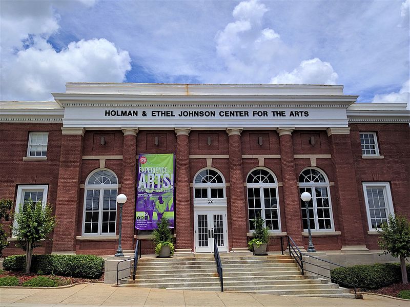 File:Johnson Center for the Arts 2.jpg