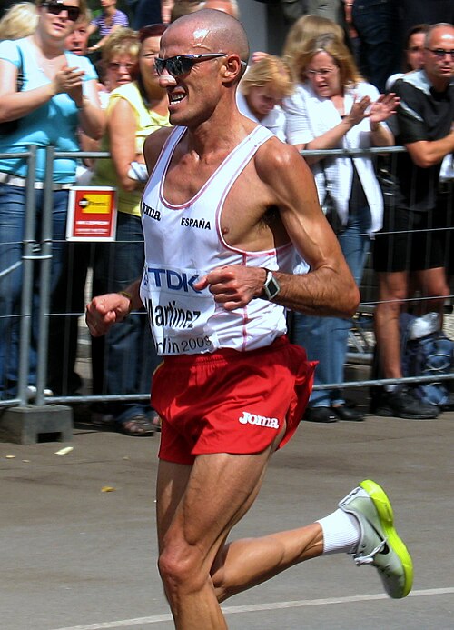 Spain's Chema Martínez became the first European man to win in the international era in 2007.