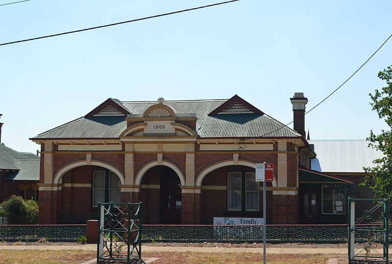 File:Junee Building A 001.JPG