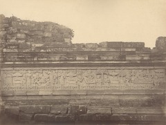 KITLV 87837 - Isidore van Kinsbergen - Relief on Tjandi Panataran near Blitar - Before 1900.tif