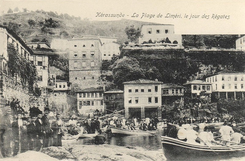 File:Kerassunde - Day of regattas at Limeri beach.jpg