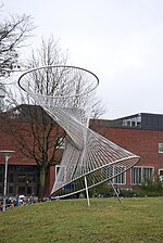 Trådmodell av transcendental regelyta (1966), stål, Lunds tekniska högskola