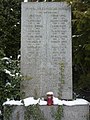 Čeština: Kralice nad Oslavou, památník se jmény vojáků padlých v 1. a 2. světové válce