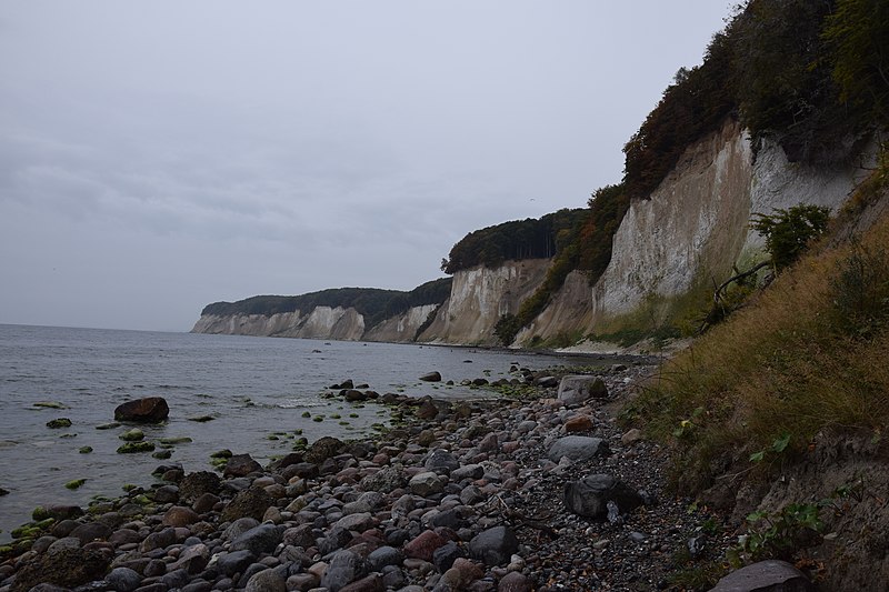 File:Kreideküste Nationalpark Jasmund.jpg