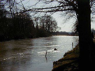 Bien à vous lorsque le niveau d'eau est élevé