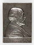 Medaille (von Frédéric de Vernon) auf Cailletets silbernes Akademie-Jubiläum 1909, mit Darstellungen seiner physikalischen Versuche