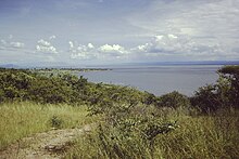 La parte centrale del lago, vista dalla costa settentrionale