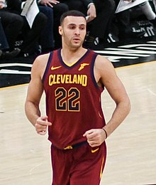 Larri Nance Jr. (38817215320) (kesilgan) .jpg