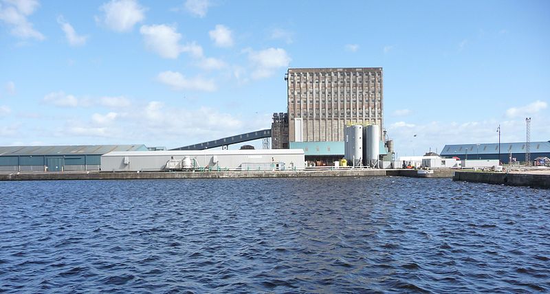 File:Leith Docks (5613224869).jpg