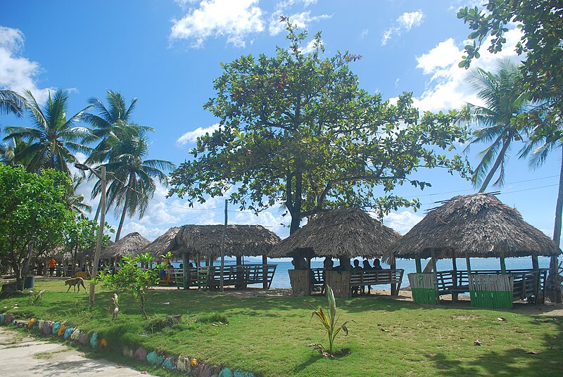 File:Mangente Beach Resort.JPG