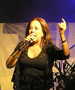 מרגלית צנעני בהופעה במסגרת מחאת האוהלים, 2011