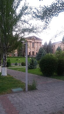 Marshal Baghramyan avenue, Yerevan 39.jpg