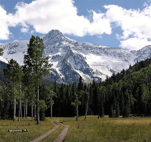 File:Mears Peak, Sneffels Range.jpg