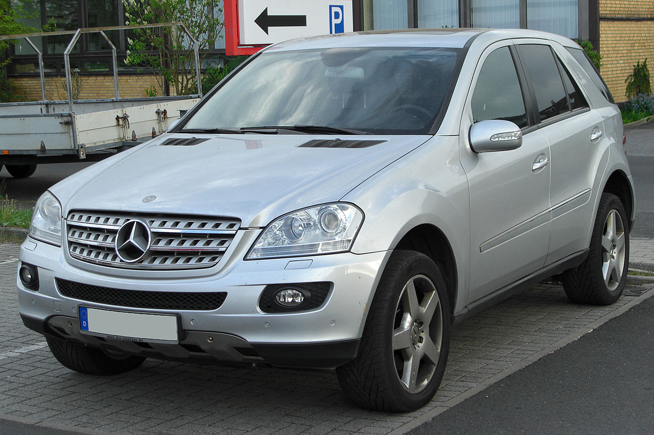 Mercedes-Benz M-Klasse Mercedes ML W164 320 CDI Designo AMG 300000 km pour  9900 CHF - acheter sur