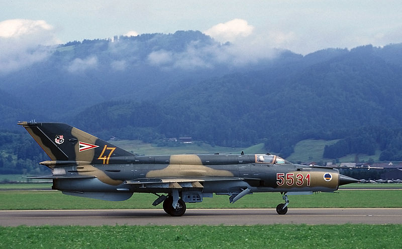 File:MiG-21Bis (12865733883).jpg