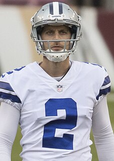 Mike Nugent American football player (born 1982)