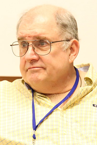 File:Mike W. Barr 2015.jpg