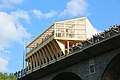 «Mondloft»-Gebäude auf der Hochbrücke während der Badenfahrt 2017