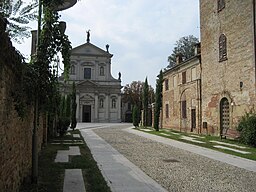 Montebello della Battaglia, il centro storico.JPG