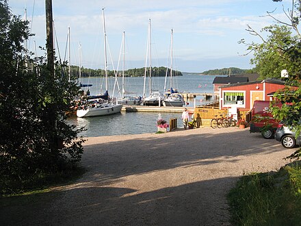 Näsby guest harbour.