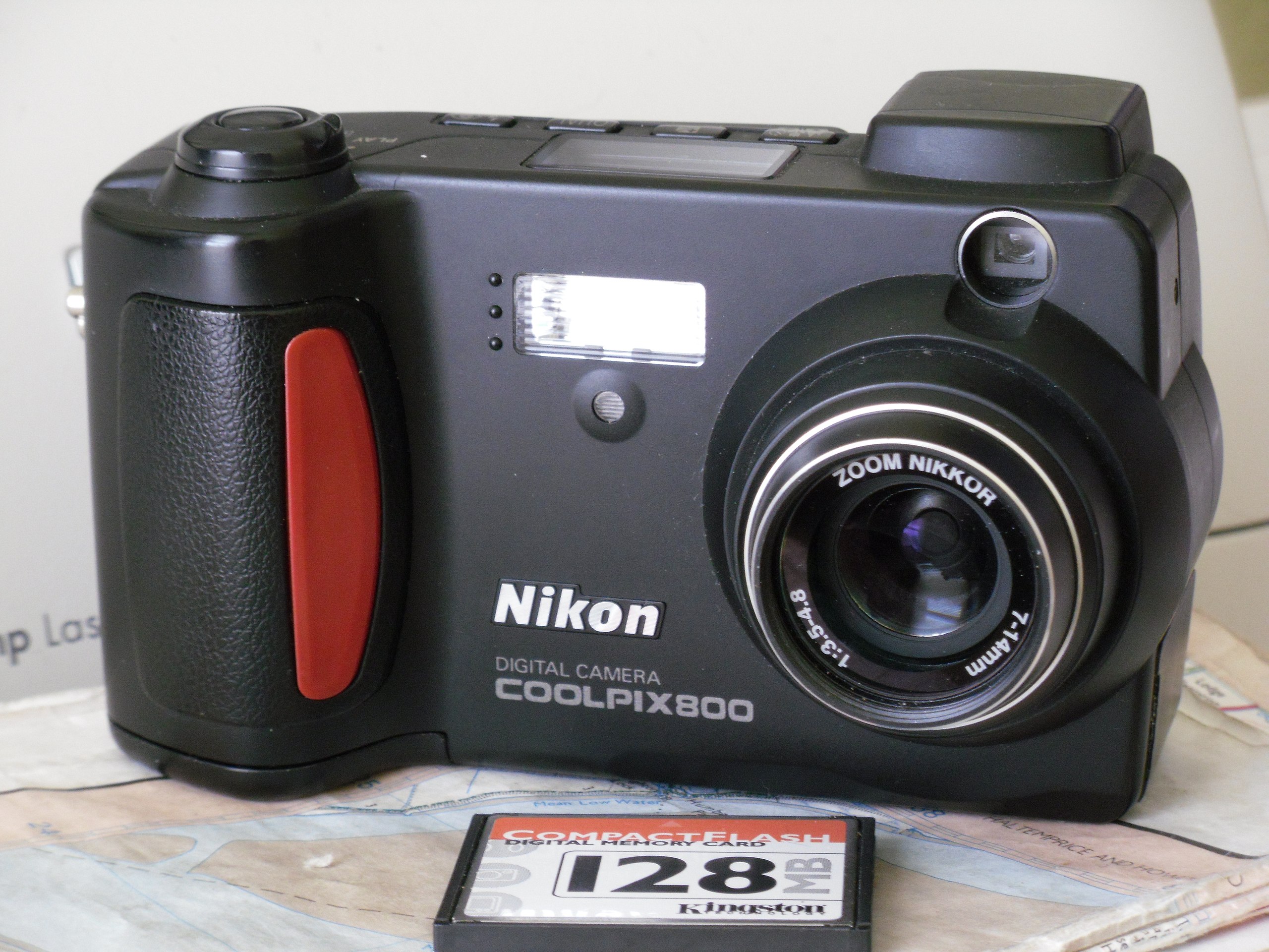 File:Nikon Coolpix 800 (4519837731).jpg - Wikipedia